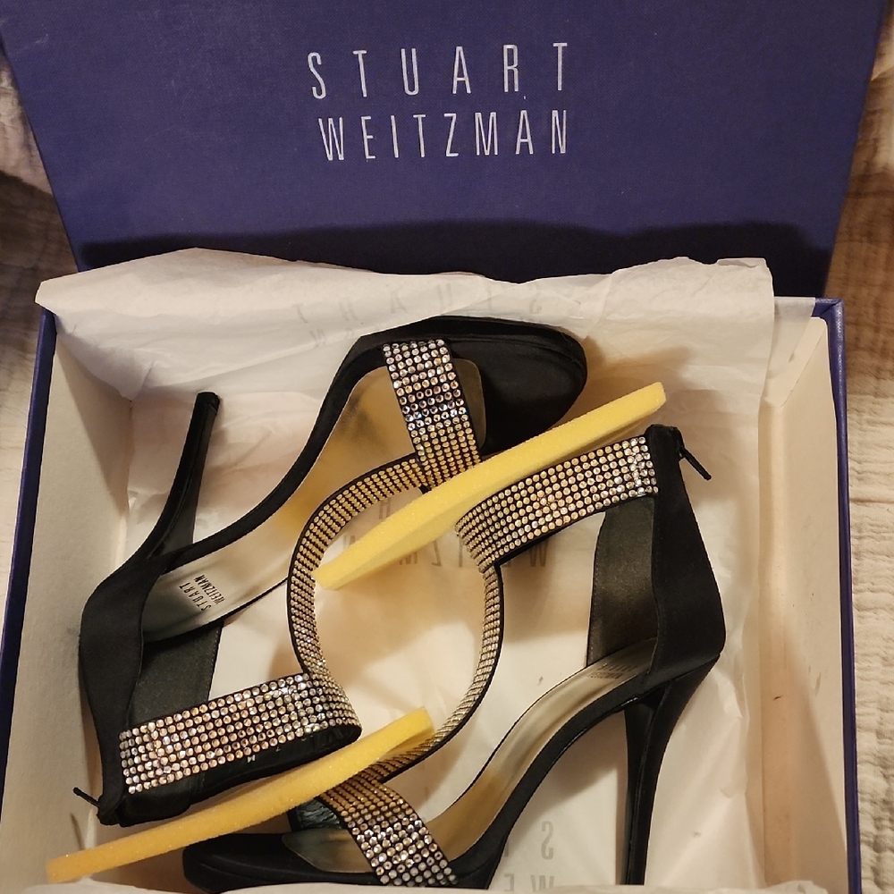 STUNNING!!! Stuart Weitzman Black Satin Sandals with Swarovski T-Strap!
